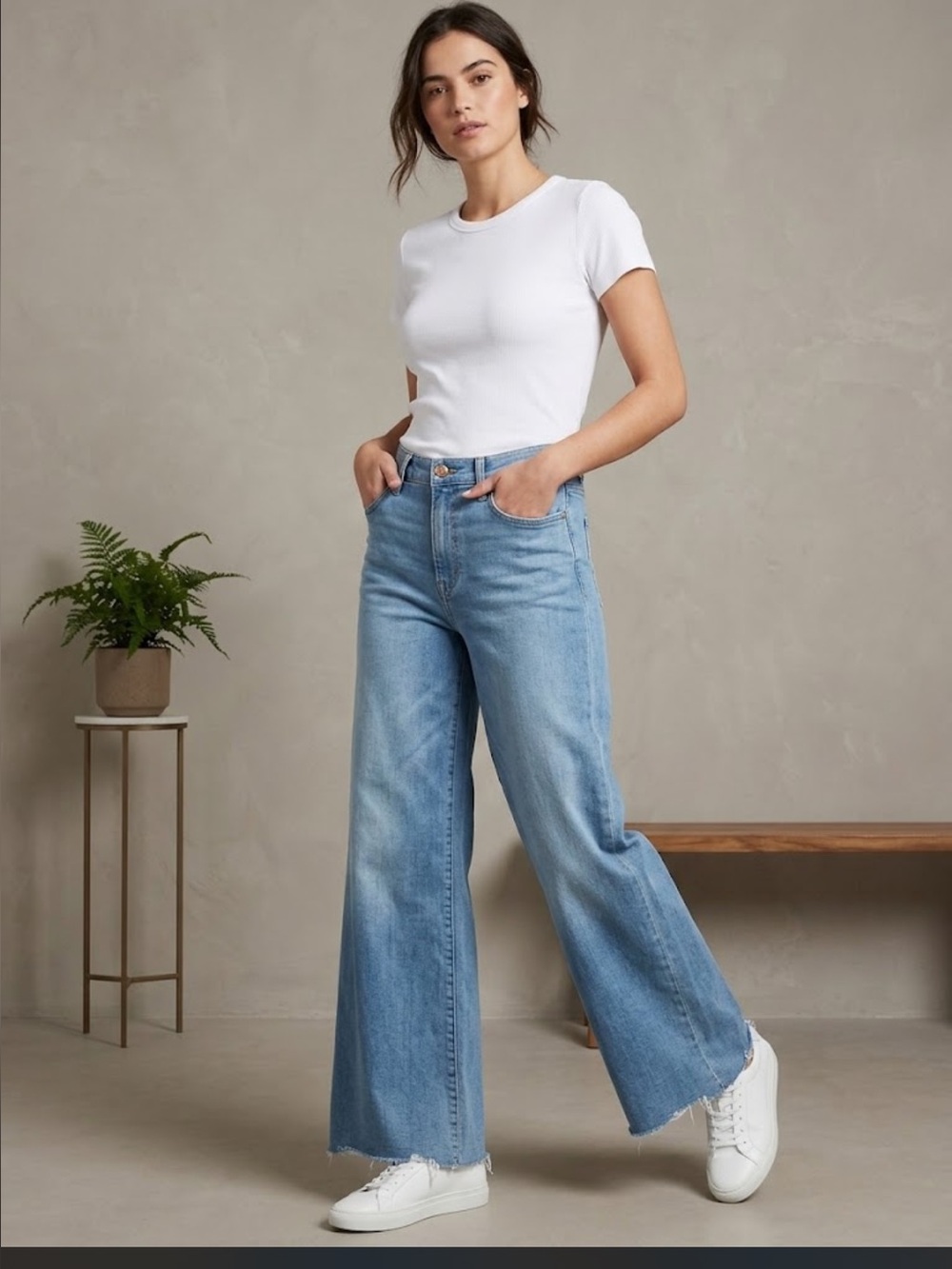 Frame Denim Le Slim Palazzo in  Wilson Wide-Leg High-Rise Jeans. Like New EUC